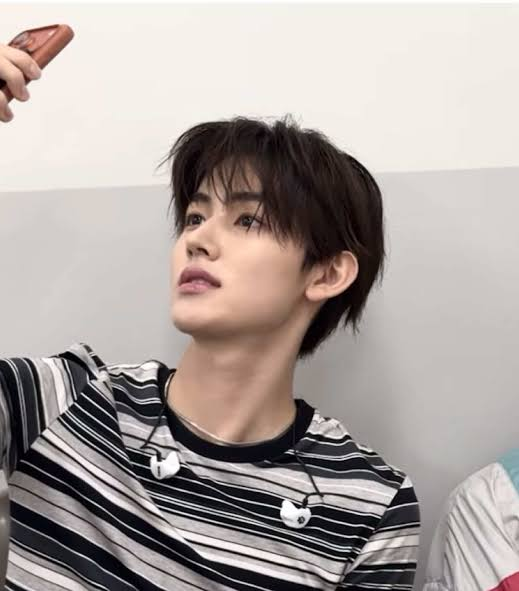 bbogagi's tweet photo. 니땜에 현생살기 힘들어 https://t.co/iM77eeSg7B