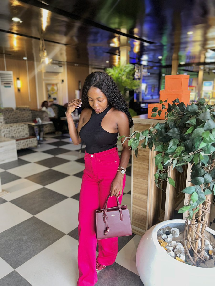 techyassistant's tweet photo. Everything I want, God has given me and more. I am genuinely happy where I am. May my happiness never depart from me. May the smiles never depart from my mouth, may my spark never dim. Amen.

Happy birthday to me. https://t.co/0KCEhm7Odz