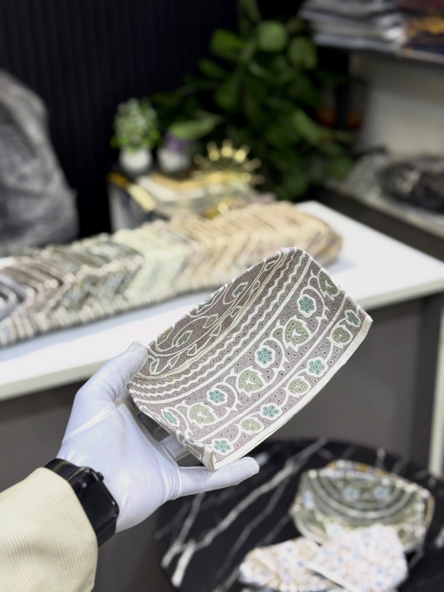 TweetsbyAzeez's tweet photo. DUBAI CAPS AVAILABLE 🔥🎊

🏷️:14K EACH
📍KANO,Nigeria
☎️:08148663410 https://t.co/O6sRQlAZhw