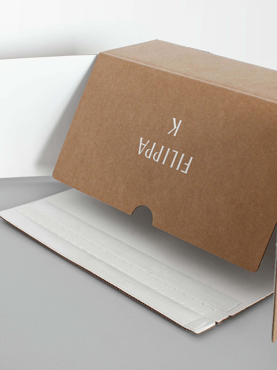 KargoPackaging's tweet photo. Built to Recycle. Built to Ship Fast. For Filippa K, the auto-bottom boxes ship flat and assemble in one motion with no tape. Fewer materials to separate, faster on the packing line.

Case study: https://t.co/JYBHbKuA2L https://t.co/gtpSlSni5G