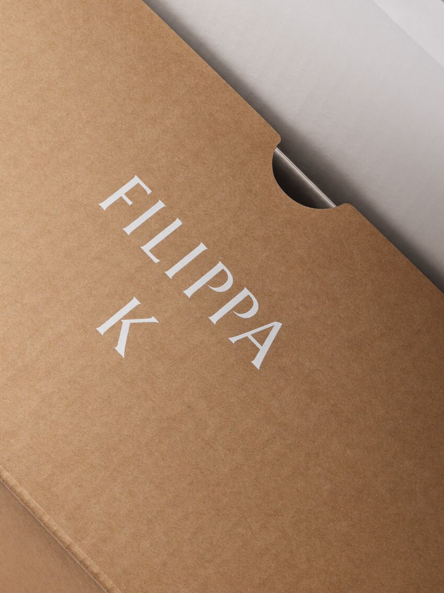 KargoPackaging's tweet photo. Built to Recycle. Built to Ship Fast. For Filippa K, the auto-bottom boxes ship flat and assemble in one motion with no tape. Fewer materials to separate, faster on the packing line.

Case study: https://t.co/JYBHbKuA2L https://t.co/gtpSlSni5G