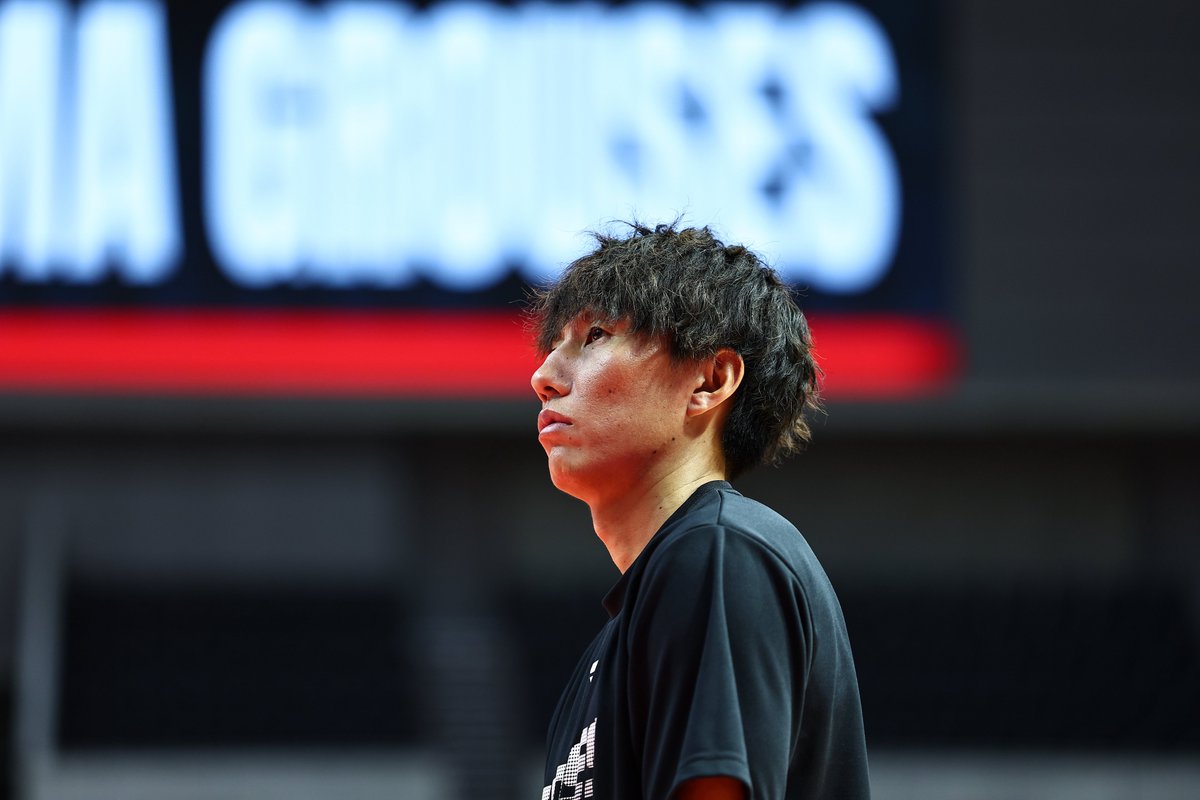 toyamagrouses's tweet photo. 【メディア情報】明日のKNBラジオには #水戸健史 選手がスタジオから生出演します📻水戸選手の視点から明日開催される京都戦の見どころをたっぷりとお話します🗣️

📅 10月7日(水)13時20分頃～
📻 KNBラジオ #でるラジ「ともに!熱く!GO!グラウジーズ」

#富山グラウジーズ https://t.co/4X1u03pHYa