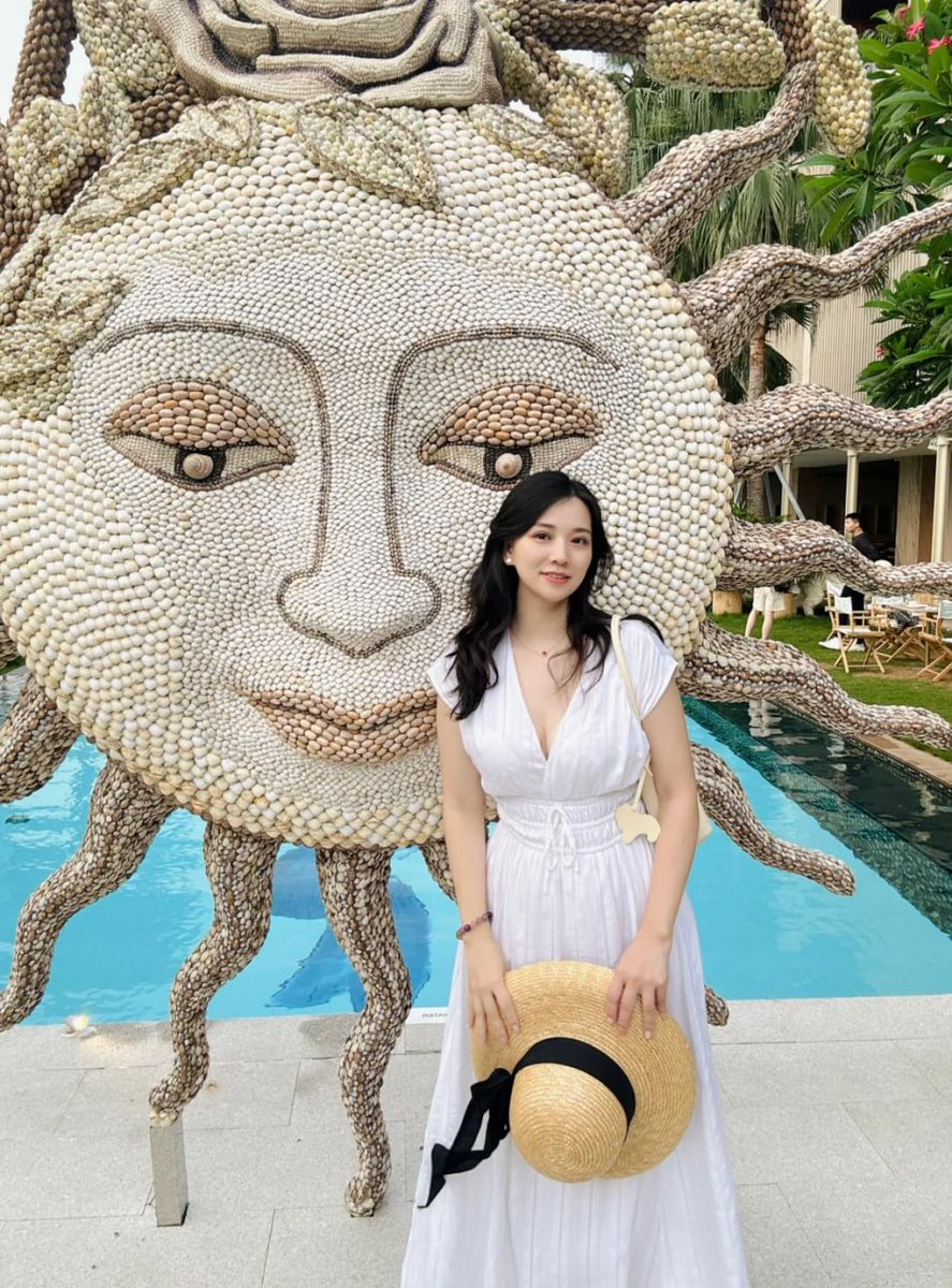 mdolores_fdez's tweet photo. 想我就来找我，别自己弄得哪都是 ​​​🥰🥰 https://t.co/DqF6RLBknr