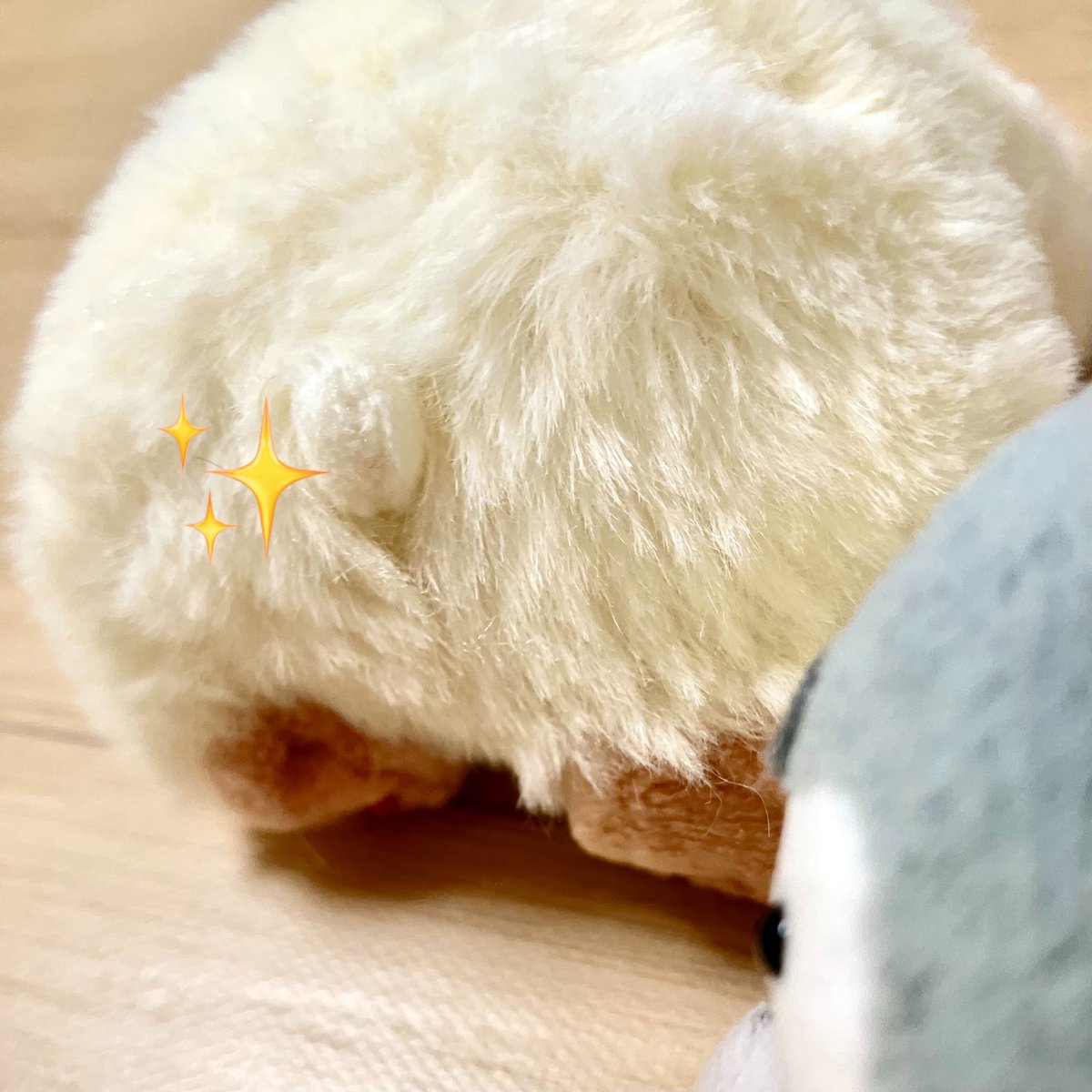 mohuinu's tweet photo. しごおわわ🚃🐧💨

昨晩、はむぞう🐹のしっぽを発見した黄色いかばんコウペンちゃん🐧💡ｳｽﾞｳｽﾞ https://t.co/1rm1QIN3AI