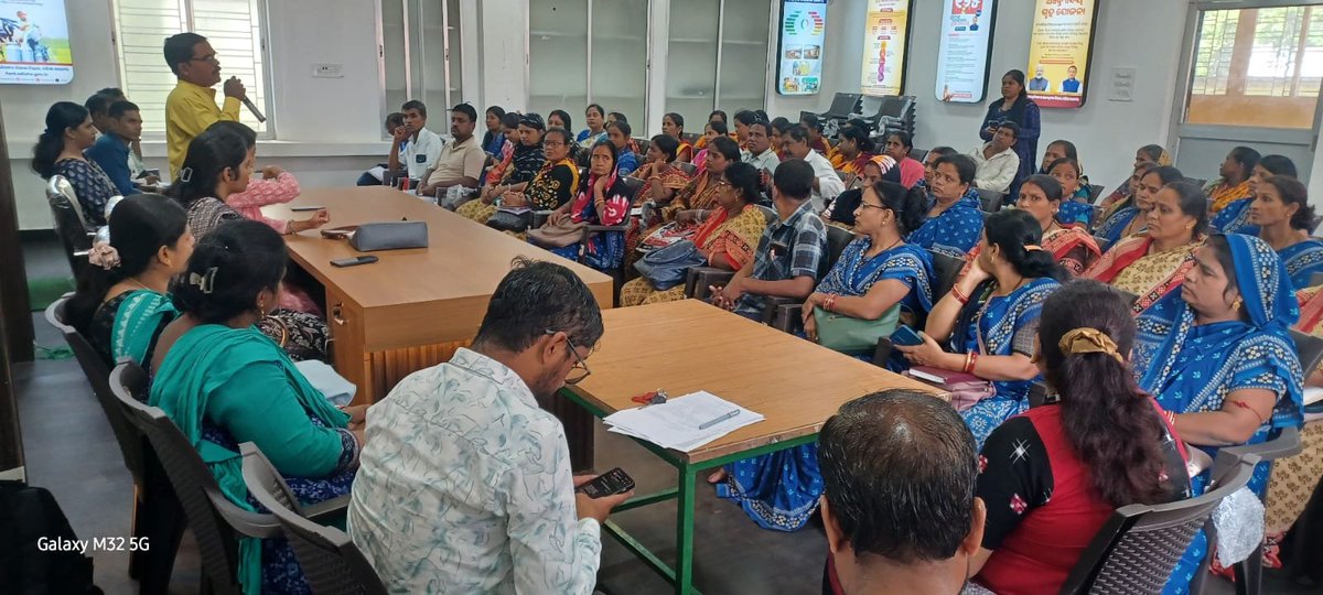 BDO_Balianta's tweet photo. Seva Setu Abhiyan awareness campaign held today at Balianta Block, with participation from various departments, highlighting key Government schemes and services for the benefit of the public. #SevaSetuAbhiyan #BaliantaBlock #PublicService @PRDeptOdisha @DMKhordha @CMO_Odisha https://t.co/4VojUe80Sj