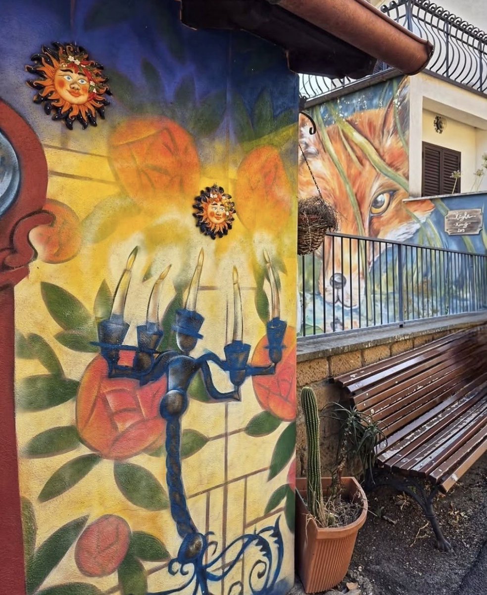 visit_lazio's tweet photo. #SantAngeloDiRoccalvecce, piccola frazione di #Viterbo, è un borgo trasformato dalla street art in un vero e proprio paese delle fiabe

📷 Ig sofyelisabetta

#VisitLazio #CeTuttoUnLazioIntorno https://t.co/zge34h3gUM