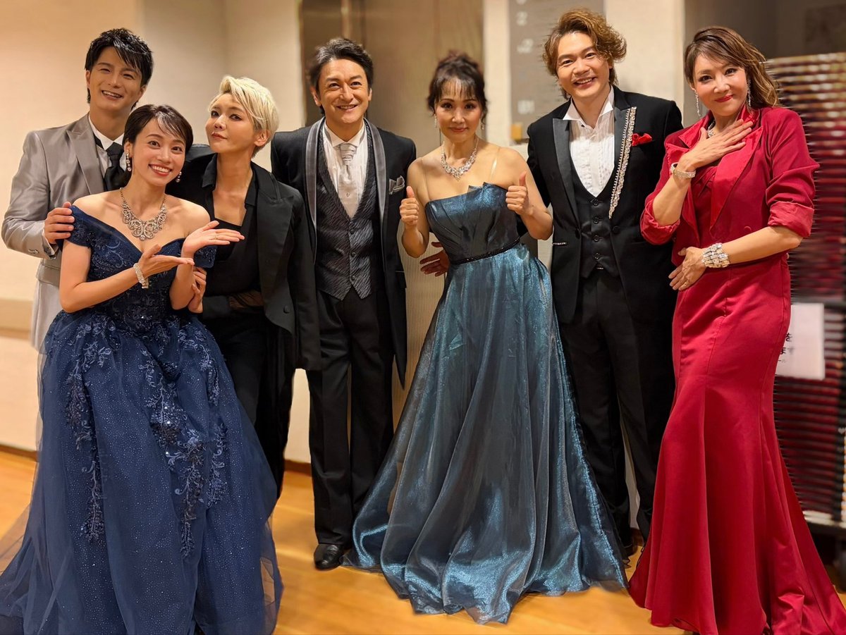 team_kanji's tweet photo. #サントリーホール にて

This is the Moment！～ #フランク・ワイルドホーン JAPAN 25th anniversary concert～
始まりました‼️
日本で初めてジキル&ハイドが上演されてから25年　それを記念してのコンサート

今日お届けしたのはフランクの名曲ばかりです！💪
今日のゲストは　#濱田めぐみ さん　
彼女ならでは　の曲を披露してくれましたよ❣️
公演は明日マチネとソワレの2回
マチネゲストは　#加藤和樹 さん
ソワレゲストは　#岡宮来夢 さん です
#佐藤隆紀さん
#田代万里生さん
#真彩希帆さん
#柚希礼音さん
#和央ようかさん
#石丸幹二