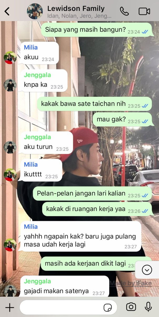 Matchateasun's tweet photo. #Lewidsonfamily;
#Dailylife

Kakak dan sate taichan
—Zhao Lusi ft Park Jisung ft Huang renjun three post au https://t.co/SIa0jRop7V