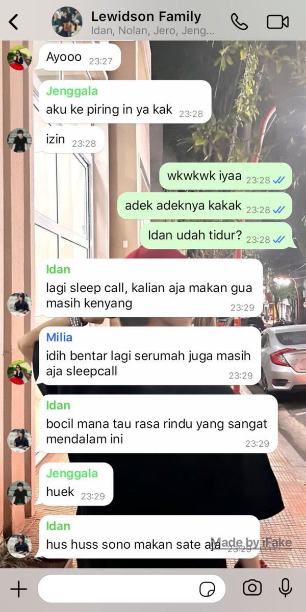 Matchateasun's tweet photo. #Lewidsonfamily;
#Dailylife

Kakak dan sate taichan
—Zhao Lusi ft Park Jisung ft Huang renjun three post au https://t.co/SIa0jRop7V
