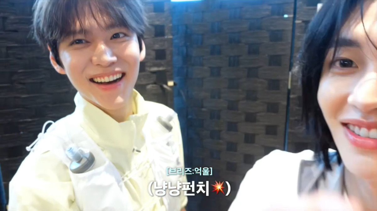 dolbin40's tweet photo. 돌넨쌍방인거잘알겠습니다 https://t.co/RHuY1Cubbm