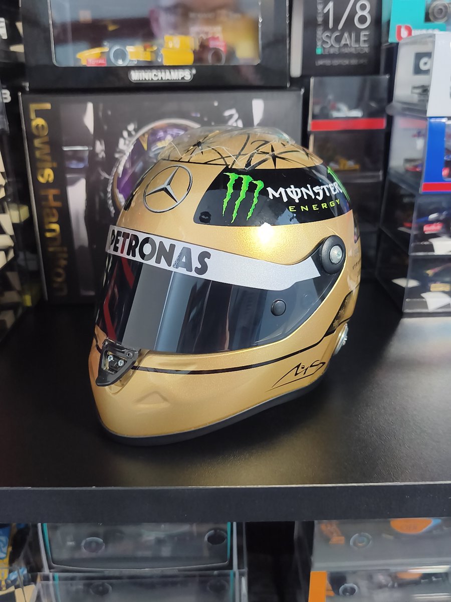 EulaW44's tweet photo. Petite arrivée du jour 👀
@LaF1duWill1 https://t.co/k0M726U5Oo