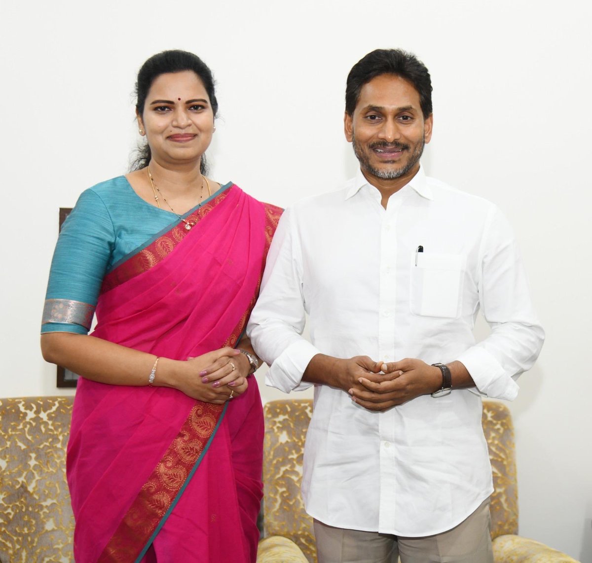 VidadalaRajini's tweet photo. ఈ రోజు మా జగనన్నతో... https://t.co/NxuPTX2Azc