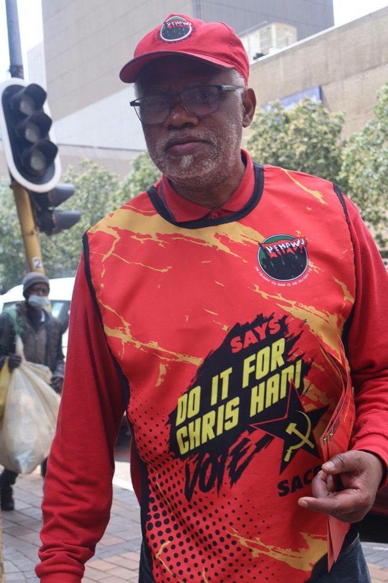 SACP1921's tweet photo. SACP today activists at Gandhi Square, Johannesburg, engaging the working class, spreading the message of the Party and raising working-class consciousness towards the local government elections.
#VoteSACP #VoteSACP2026 #IamVotingSACP #LGE2026
--
6 October 2026 https://t.co/Pr71ueikF6