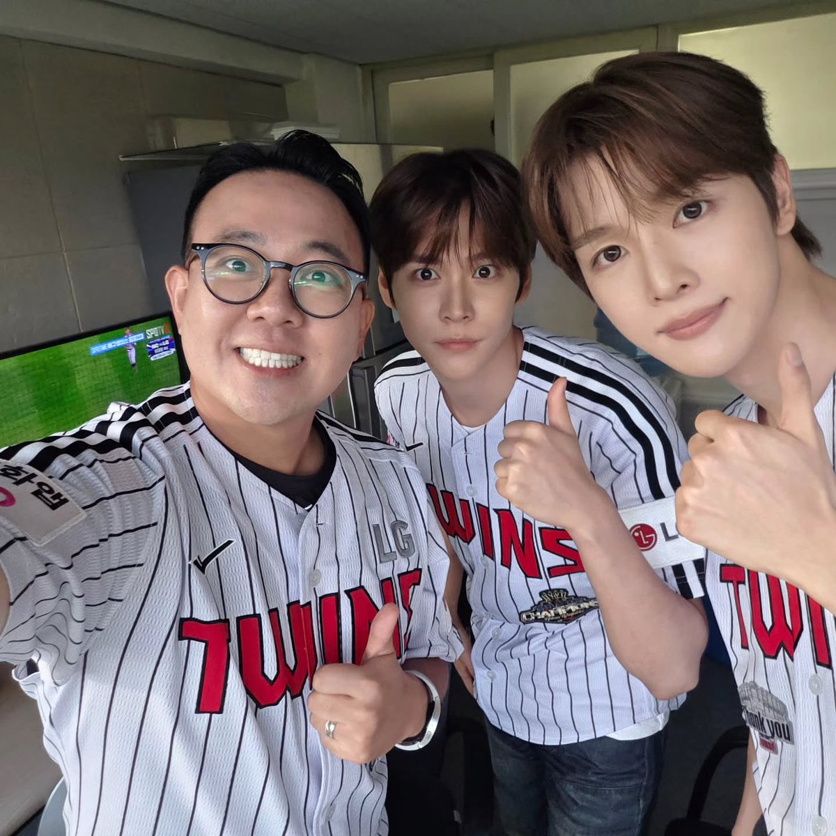 myloveallyours's tweet photo. 황건하 아나운서님 인스타에 영원즈 #은석 https://t.co/9tTWvxrYgJ
