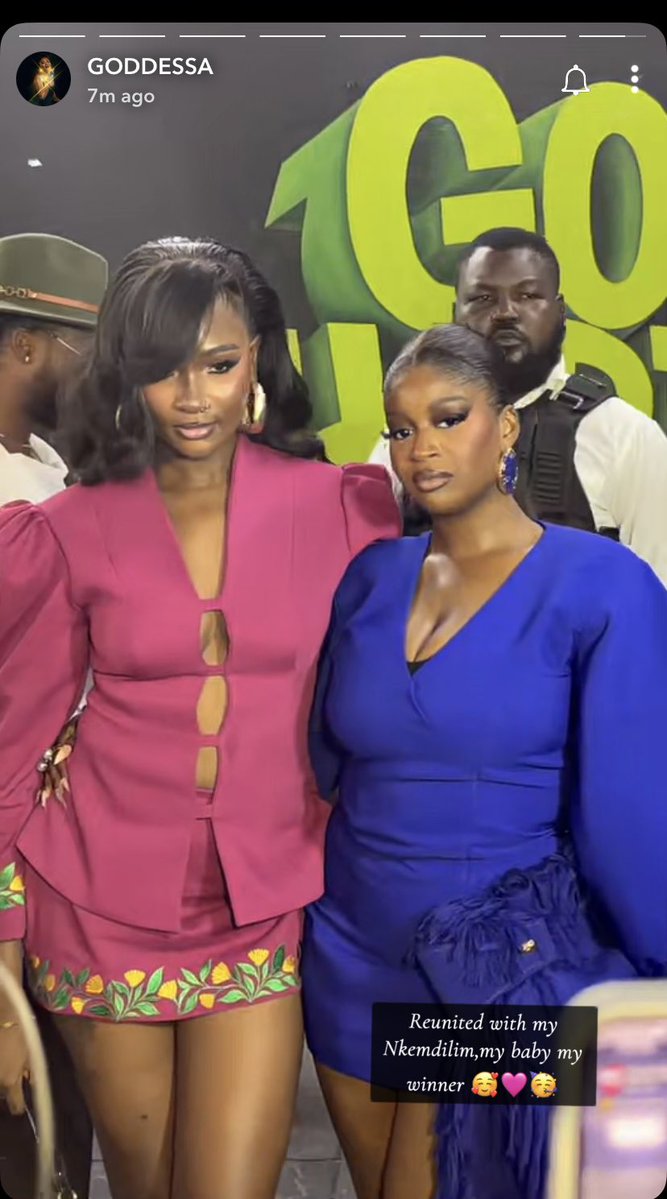 ruthjames_j's tweet photo. Goddessa and her baby temi 😂😍🔥 🤎🧚

#Bbnaija
#Goddessaokechukwu https://t.co/55NUXa1ujb