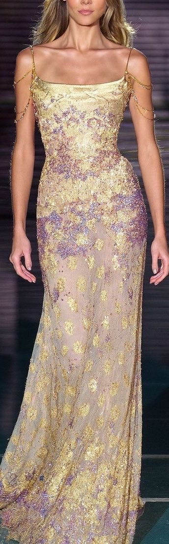 pacuzl's tweet photo. Elie Saab gowns are literally a dream https://t.co/IzaYcm61yd