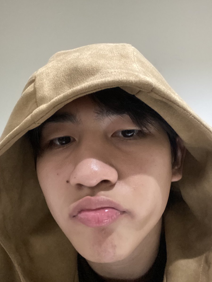 APIKIT_ICE's tweet photo. ทุกคนกิน���ะไรกันนน วันนี้ฟ้าสวยมาก #apikiticeza67 https://t.co/KpL09mnA2U