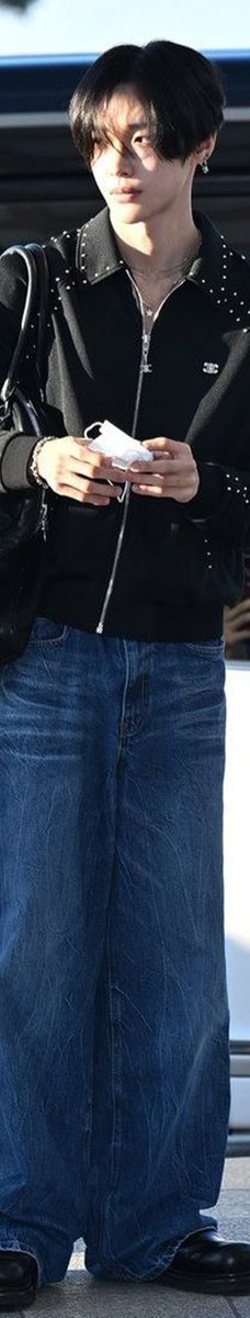 ONLYWONBIN_TH's tweet photo. 🚁 BOOST ENGAGEMENT

ขอชวนปินพึ / บรีซจึ มาเมนชันชื่นชมวอนบินกับ Airport Look  👕 และติดแท็กเพื่อเพิ่มยอดกันค่ะ ✨

รูปแบบประโยคที่ใช้:
คำชม + วอนบิน + พูดถึงสไตล์ / แฟชั่นสนามบิน

#원빈 #WONBIN #RIIZE

🏅 RT + 132 mentions
เว็บสุ่ม: https://t.co/EtoiM5KANH
(มีแนวทางและคำชมจำนวนมากให้ใช้ค่ะ)