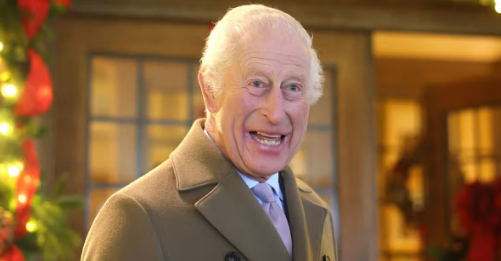 MirrorRoyal's tweet photo. Buckingham Palace releases advent calendar for £100 less than Meghan Markle’s https://t.co/XsobOrPXwv https://t.co/ZIah3z0QIO
