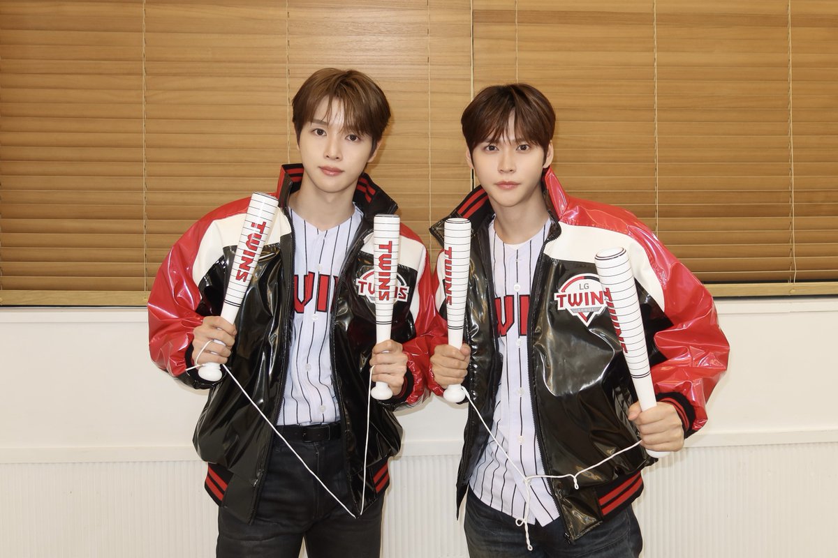 RIIZE_official's tweet photo. #LGTWINS 승리 요정 🧚❤️

#RIIZE #라이즈
#EUNSEOK #은석 
#SUNGCHAN #성찬 
#RISEandREALIZE https://t.co/42hwAdSqLC