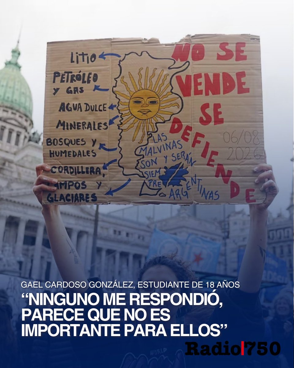 VHMok's tweet photo. 📩 UN ESTUDIANTE ENVIÓ UN CORREO A DIPUTADOS PARA CONOCER SU POSTURA SOBRE LA LEY DE TIERRAS

🎓 Gael Cardoso González, estudiante de 18 años, visitó el Congreso junto a su escuela y, a partir de esa experiencia, quiso conocer qué posición tienen los 69 diputados que identifica como del “centro” sobre la Ley de Tierras.

📬 Por eso decidió escribirles directamente y enviarles un correo para consultarles qué postura tienen frente a la normativa.

🗣️ “Yo quiero saber qué dicen los diputados del medio, por eso les mandé el correo”, señaló Gael en #LaMañana por @am750.

#LeyDeTierras #Congreso #Diputados #Estudiantes #ParticipaciónCiudadana #Política