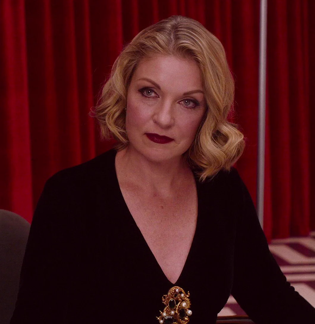 Fans Share Twin Peaks Moments and Memories After David Ly...