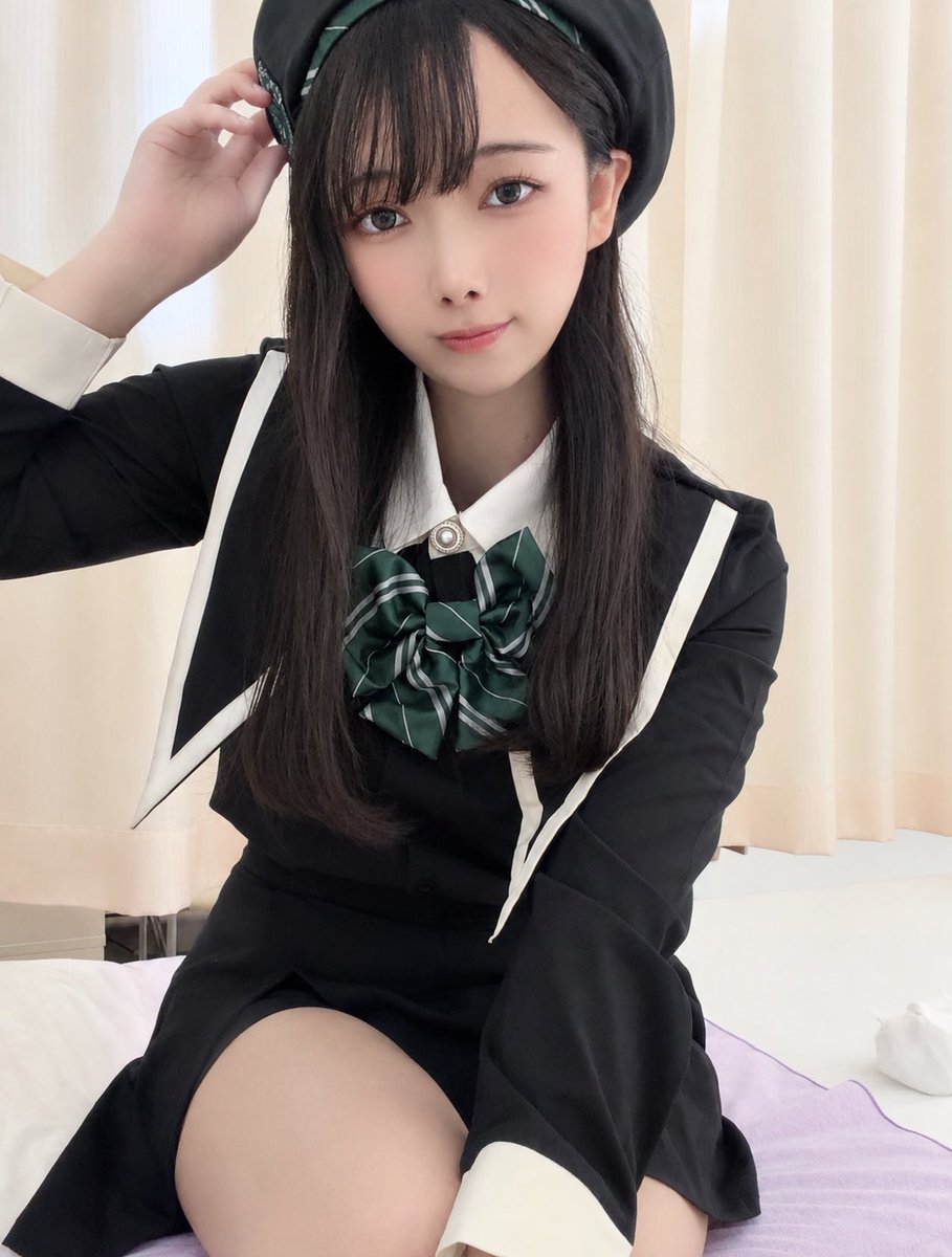 k_5ui7's tweet photo. ユニバ楽しかった！
片目が充血してるのは火薬が直撃したから！ https://t.co/i3rFbc1fTG