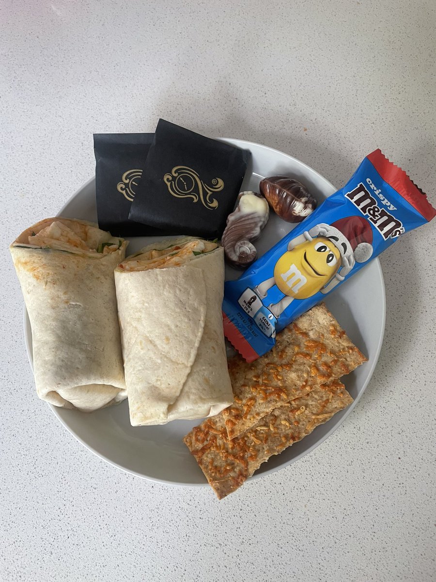 babyteethrot's tweet photo. today’s OFAD [one feast a day] ~ 743c https://t.co/DNVZXCD3Zc