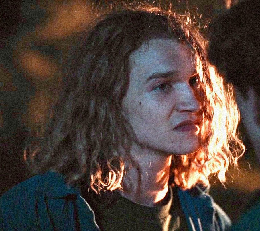 loverrytay's tweet photo. he’s always going through the horrors 😭 https://t.co/2s8SIwUyE2