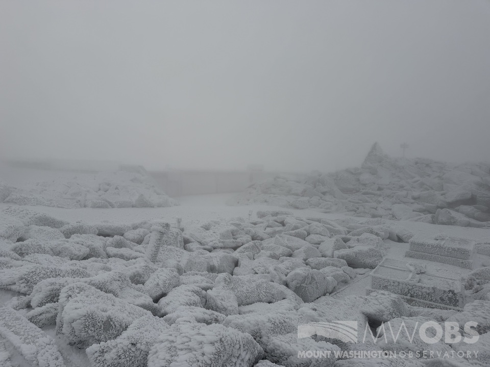 MWObs's tweet photo. The first measurable snowfall of the season was recorded yesterday (October 5th), with 0.7" of snow measured over the last 24 hours. The snow was accompanied by thick rime ice, subzero wind chills, and a peak wind gust of 110 mph! https://t.co/GFQbzfhXI9
