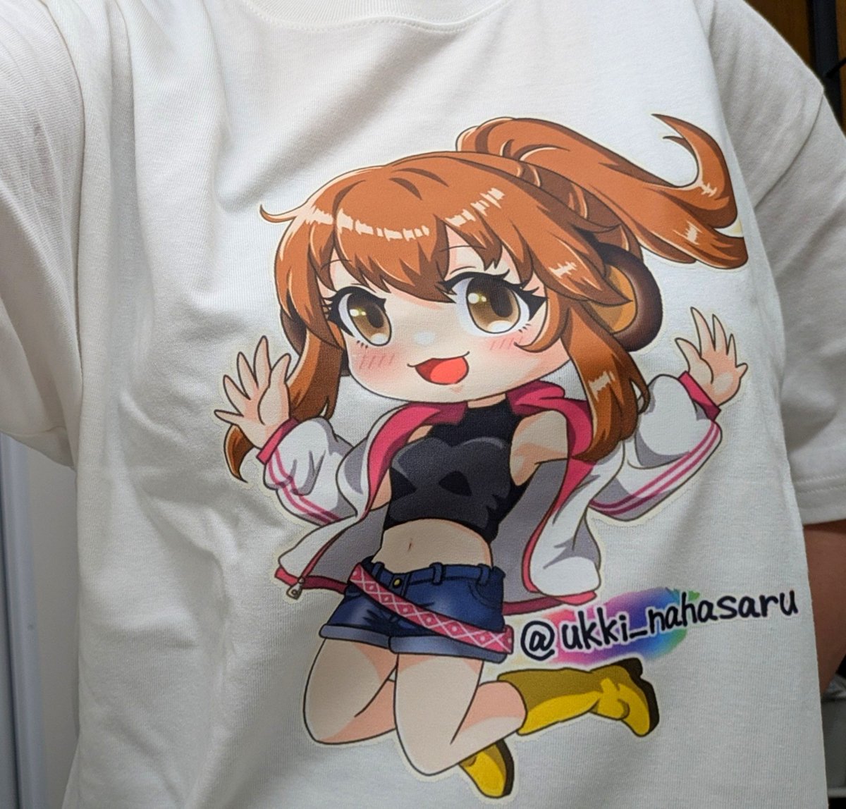 murasePiglet's tweet photo. 🎊うきちゃんオリジナルガチャのリポストキャンペーン当選🎊

ガチでほんとに抽選に当たりました。奇跡。マジで嬉しい。
Tシャツのうきちゃん超〜〜〜〜可愛い！���高！

ガチャの結果はロゴとチアのアクキー！
全部可愛くてSUKI😘
大事に飾ります💕

#うっきーなAnyFanガチャ https://t.co/ICL9IfsECH