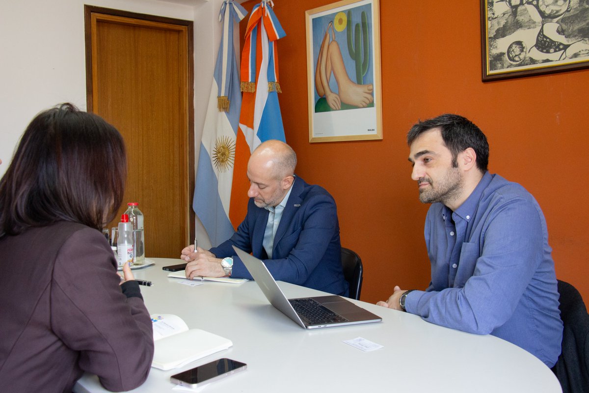 UNTDF's tweet photo. Durante el encuentro se intercambiaron perspectivas y se exploraron posibles líneas de cooperación académica y científica entre ambas instituciones, con el objetivo de fortalecer los vínculos internacionales de la UNTDF y avanzar en futuras iniciativas de colaboración. https://t.co/LykHoeyYfT
