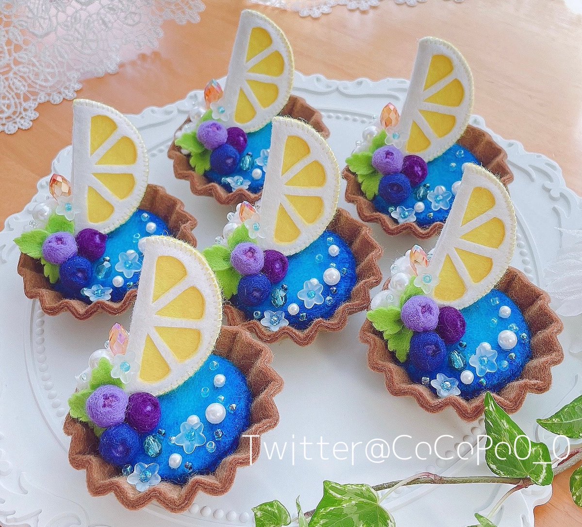 CoCoPo0_0's tweet photo. #レモンの日

遅刻してしまいました🍋
レモンモチーフのフェルトケーキです。 https://t.co/oiLJxMmsId
