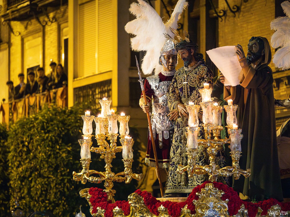 angelvega_13's tweet photo. Madrugá en la calle Feria

@Hdad_Macarena @CarmenDSalteras @BandaCenturia https://t.co/b8jtE1qaZr