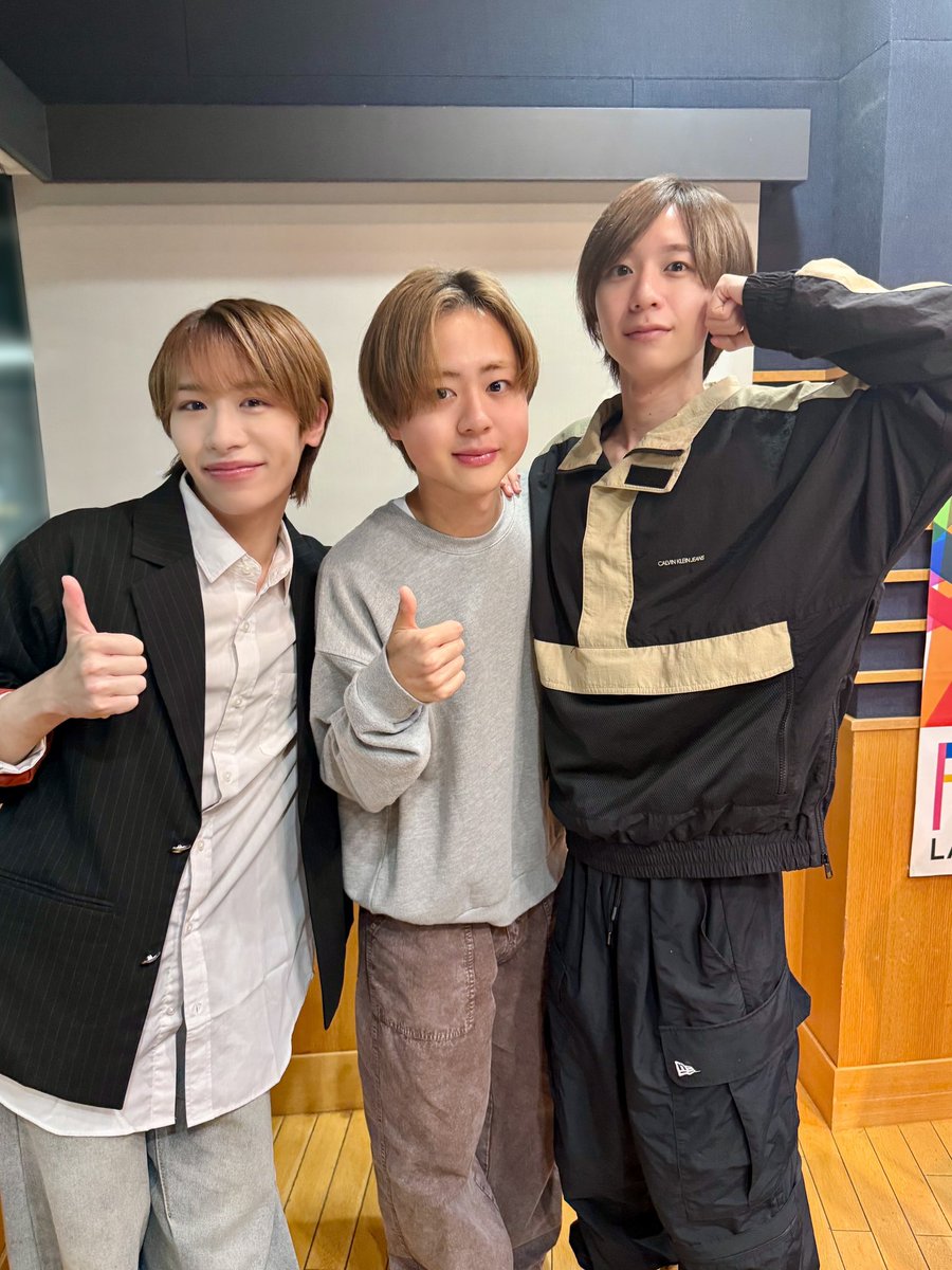 jr_official_X's tweet photo. 【 Radio📻 】

今週の『 #カンバリ！』は...🌃

前半は #岡佑吏 がひとりで🎙️💬
後半は #永岡蓮王 と #浦陸斗 が加わった3人でお届けしました🩷💛🤍

お聴きいただいた皆さま、ありがとうございました✨

#AmBitious https://t.co/Ih0zZOtStP