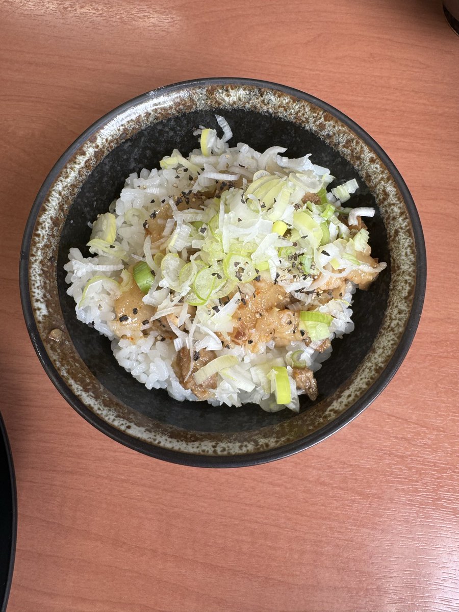 bukkomi_mouse's tweet photo. 岩槻区麺屋三槍ラーメン屋さん

触発されて来た笑
トータルでここを超えるラーメン屋さんに今後会えるかな🤔 https://t.co/e2GlXty3jR
