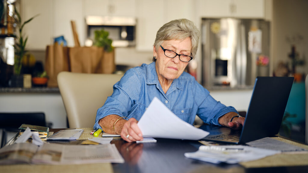 _McKnightsSL's tweet photo. #Aginginplace generally wins out over #assistedliving and other residential #longtermcare settings as a preference when a #health event requires long-term support, but those preferences appear to be generational, according to the findings of a new survey.
https://t.co/f5Si0pXKeu https://t.co/q3LncPwuj7