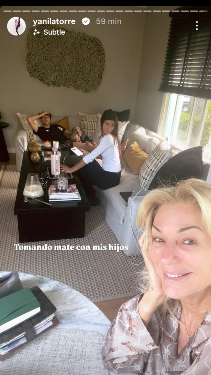 fullfarandulera's tweet photo. la mamá de Tini quiso hacerse la picante con YANINA LATORRE JAJAJAJJAAJJAJAJAJA 

 "y ahora te dejo, llegó mi hija" knockout 🥊 https://t.co/VDfVA5b6lg