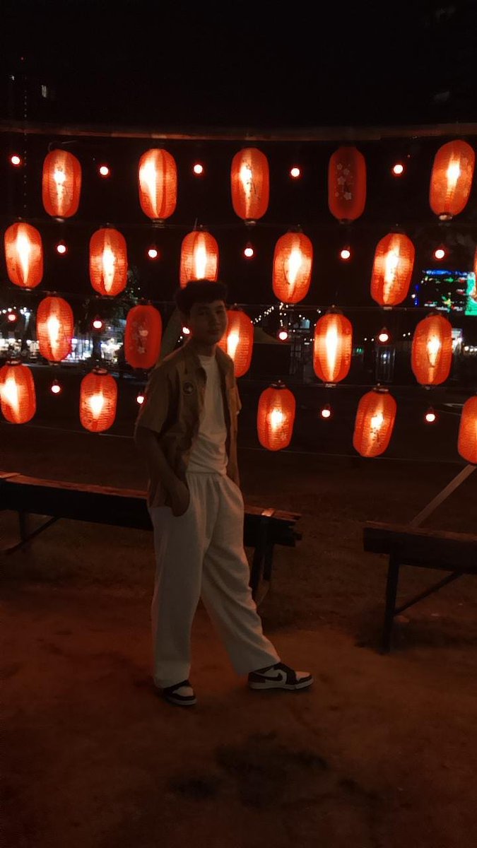 opygrh's tweet photo. มีคนติดใจเด็กคนนี้ป่ะ https://t.co/bpvhAeQJ4s