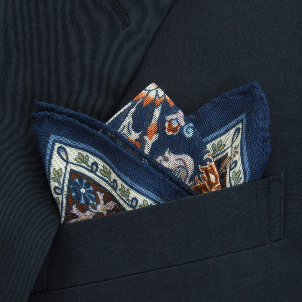 DapperClassics's tweet photo. New Pocket Squares are in! Shop a variety of looks, all made with a wool-silk blend that offers fullness and non-slip durability. https://t.co/bLwp9z4N36 #dapperclassics #menswear #style #pocketsquare https://t.co/C2Vm0MEFbL