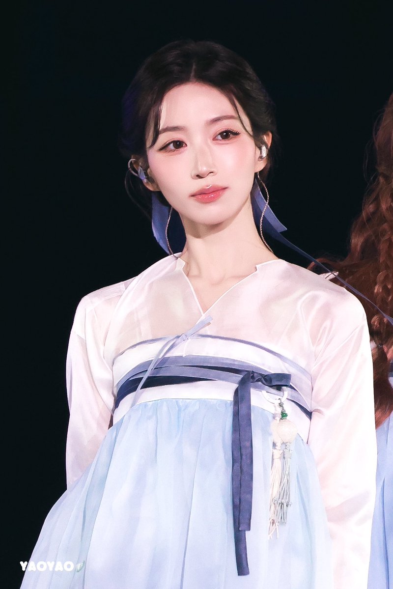 haemigxx's tweet photo. 260806 팬싸
261006 경복궁
이 분 매달 6일마다 뭐 있는듯 새기자 https://t.co/onPk7CpRU4