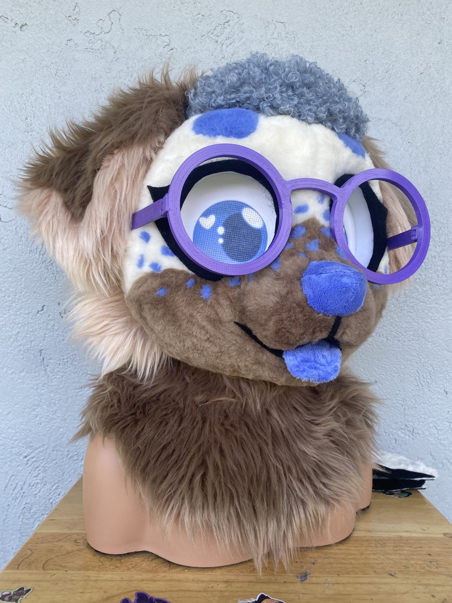 FerretFactory's tweet photo. The ref I was given vs what was made!! 
Ft Lor (@sunkistsherbet) and Blair (@Astraeu_Cat) https://t.co/blZ5WA6mek