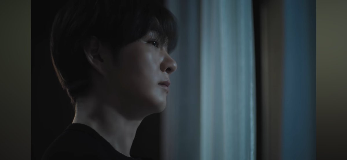 melling2212's tweet photo. 맨날 사계 그리고 너만 듣다가 올만에 주르르 뮤비보니까 넘 좋다 ㅜㅜ 사계 그리고 너 뜬김에 주르르도 많관부🥺 https://t.co/6mkRC97vG5
