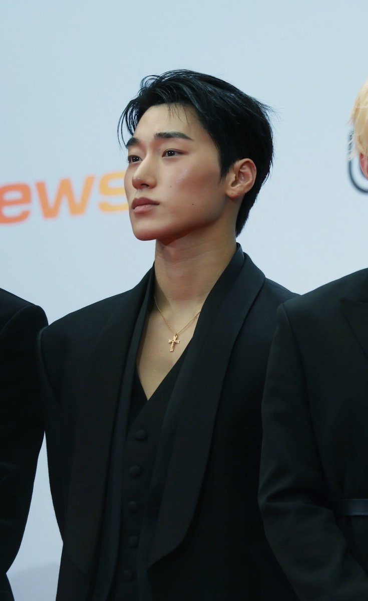 snabbokie's tweet photo. he's annoyingly pretty. i'm annoyed. https://t.co/tzv6nX01SJ