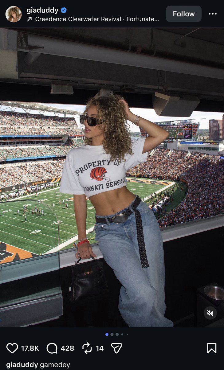HaterReport's tweet photo. Bengals WR Andrei Iosivas and girlfriend Gia Duddy arguing with a dude on IG and trying to @ his wife to tell on him 😭 https://t.co/yYYrhUqG3R