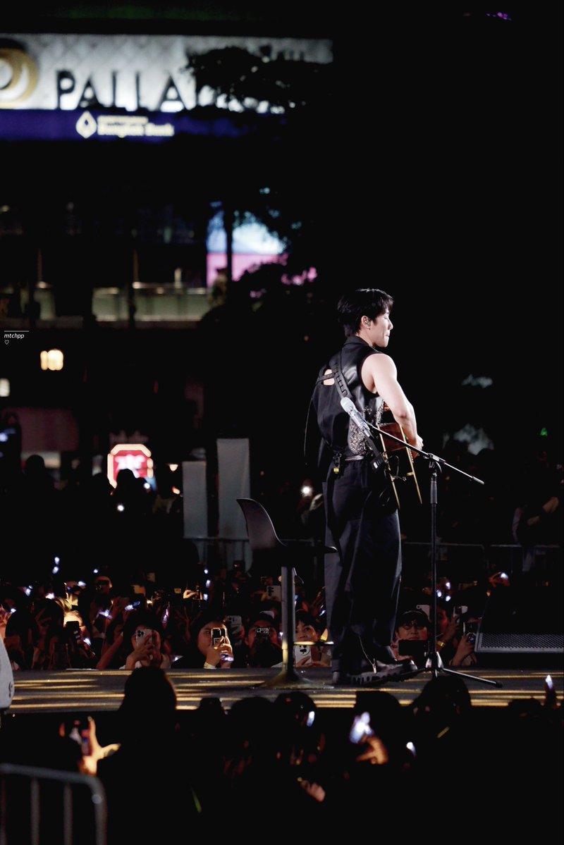 mtchpp_'s tweet photo. สี่แสนกว่าไมล์ก็ลองคิดดู — 💫🌖

𓏳

#PoliceinLoveFanEXP
PIL FAN INTIMACY
ノ #warwanarat @warwanarat ♡̶ https://t.co/jcniqYhLoM