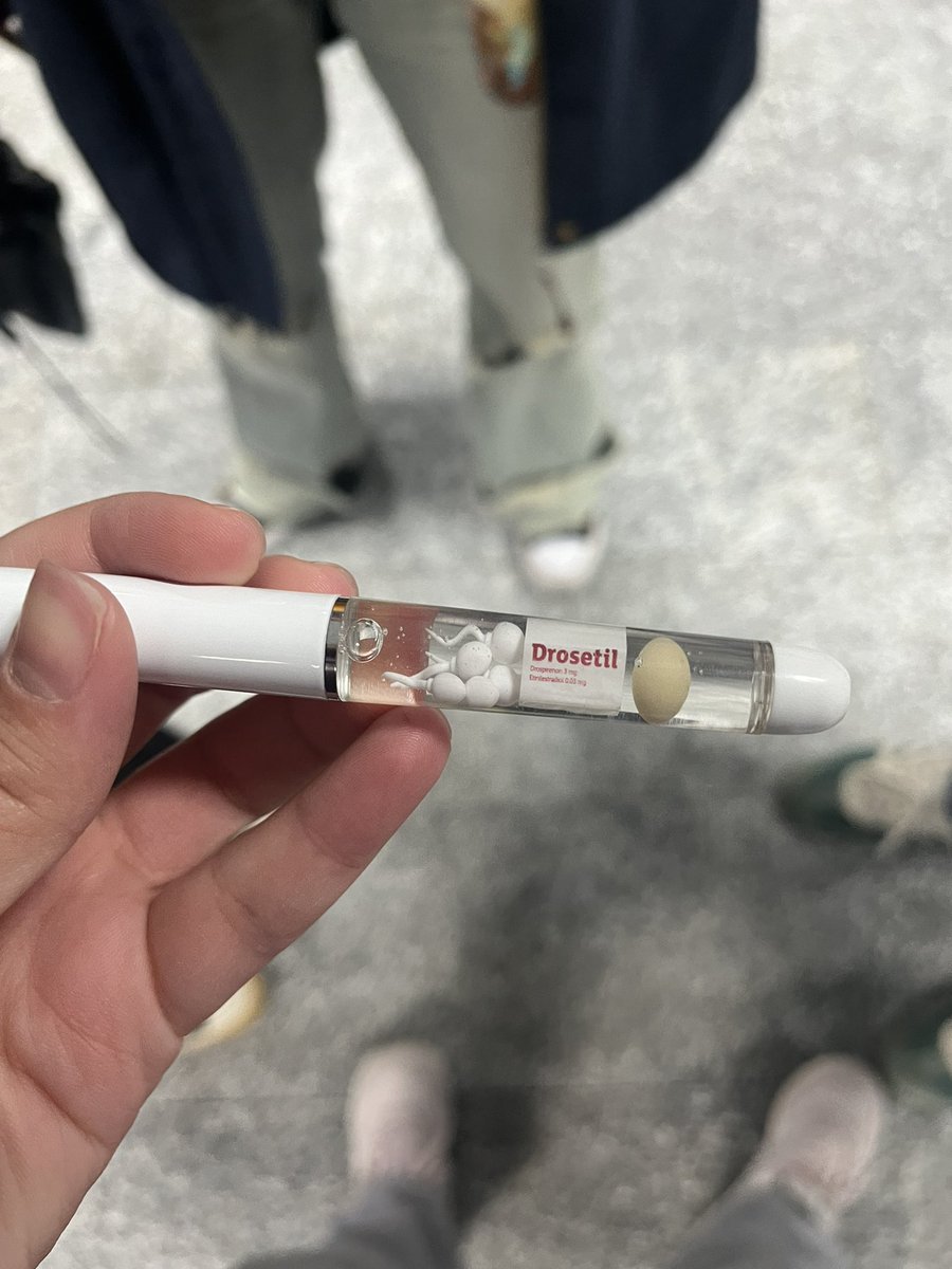 hulusibelki's tweet photo. doğum kontrol hapı firmasının yaptığı dünyanın en yaratıcı kalemi bayıldımmm https://t.co/RPTOsj9N9P