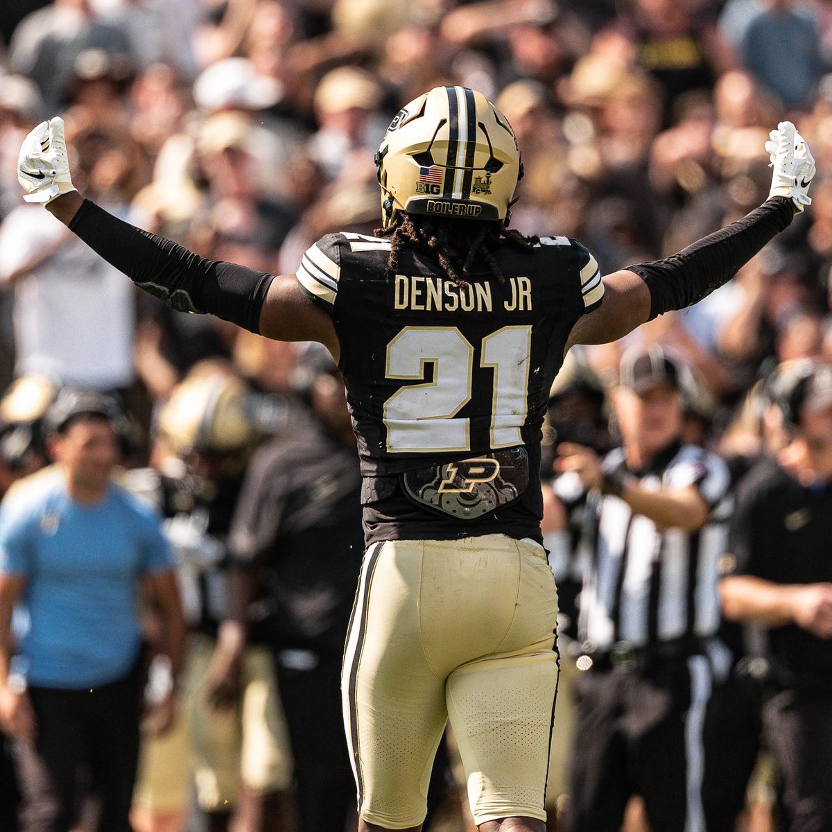 jt_boiler's tweet photo. #Purdue Safety Justin Denson Jr. has been one of the Boilermaker's best tacklers last two games 🚂

• 84.4 PFF tackling grade vs. Notre Dame
• 80.2 PFF tackling grade vs. Illinois
• 0 missed tackles across both games

He has 28 tackles and 1.5 TFL this season

He also has played well in coverage:

In the last 4 games, he has only allowed 46 receiving yards and 0 touchdowns according to PFF.