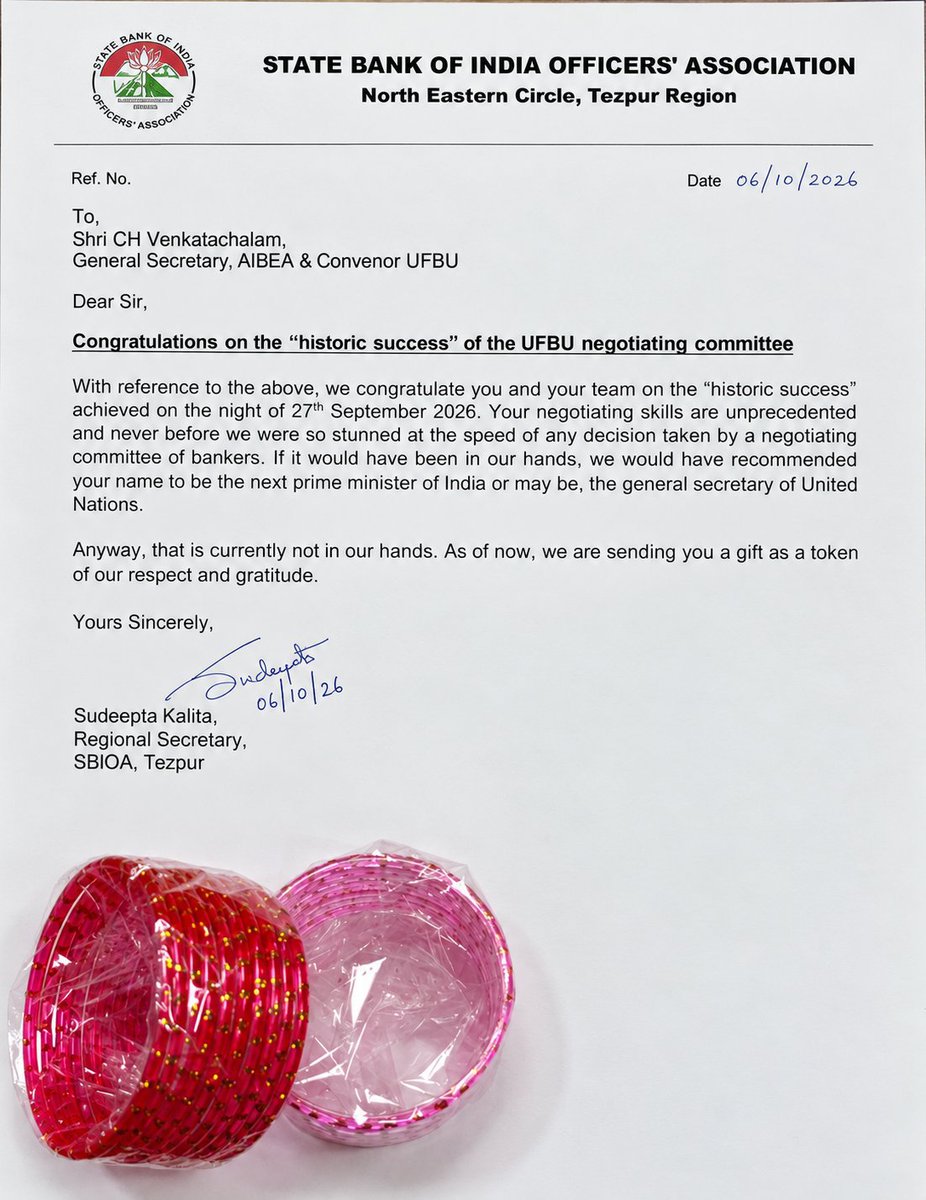 Hellobanker_in's tweet photo. SBI Officers in Tezpur send Bangles to CH Venkatachalam - GS, AIBEA.

https://t.co/n9bjov5xcP https://t.co/KR0DhoEvGV
