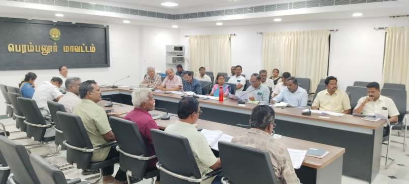 collrpmb1's tweet photo. Special Drive Meeting with all EROs and AEROs in Presence of District Election Officer and District Collector, Perambalur. https://t.co/ticApS4sgh